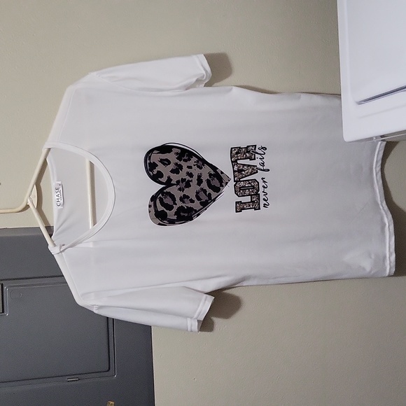 Love t-shirt - Picture 1 of 1
